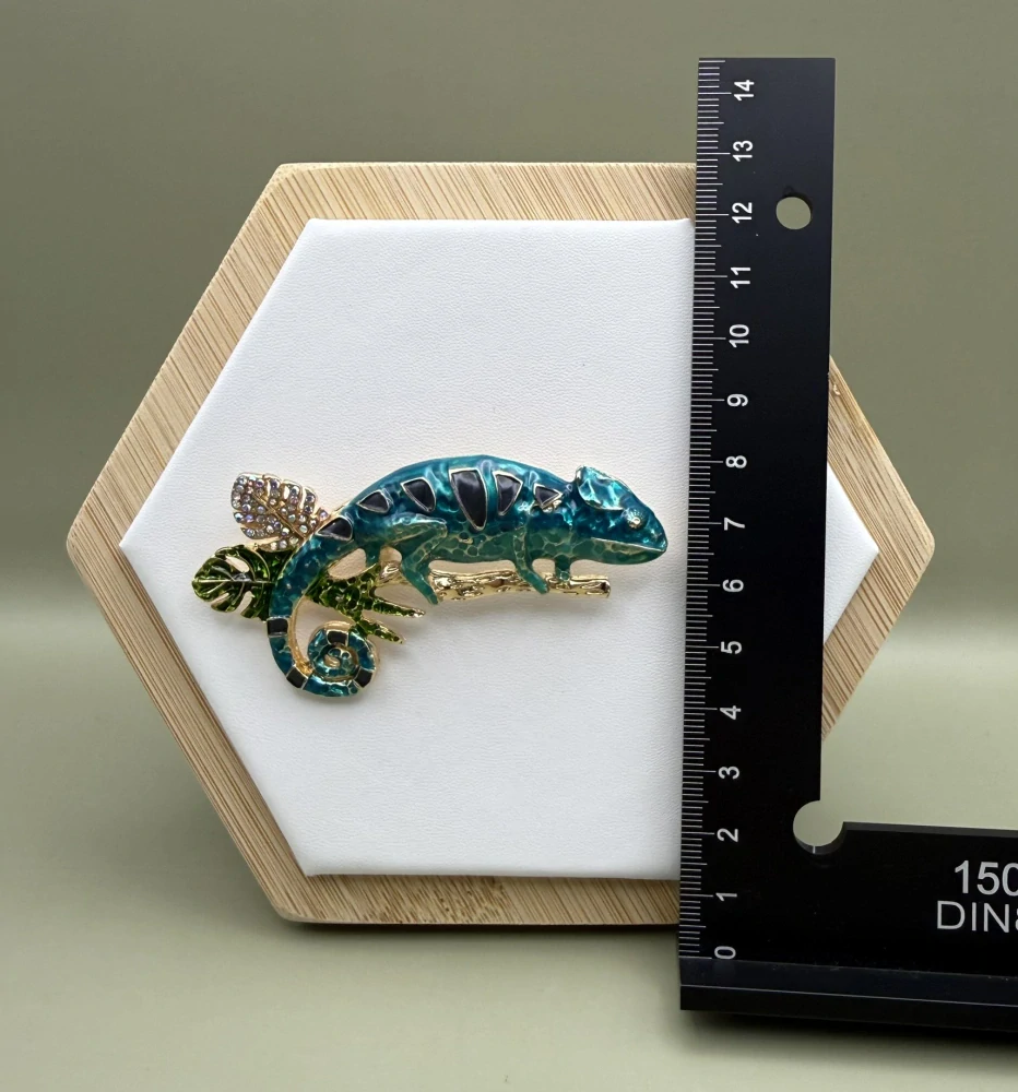 Kovová brož "Chameleon"