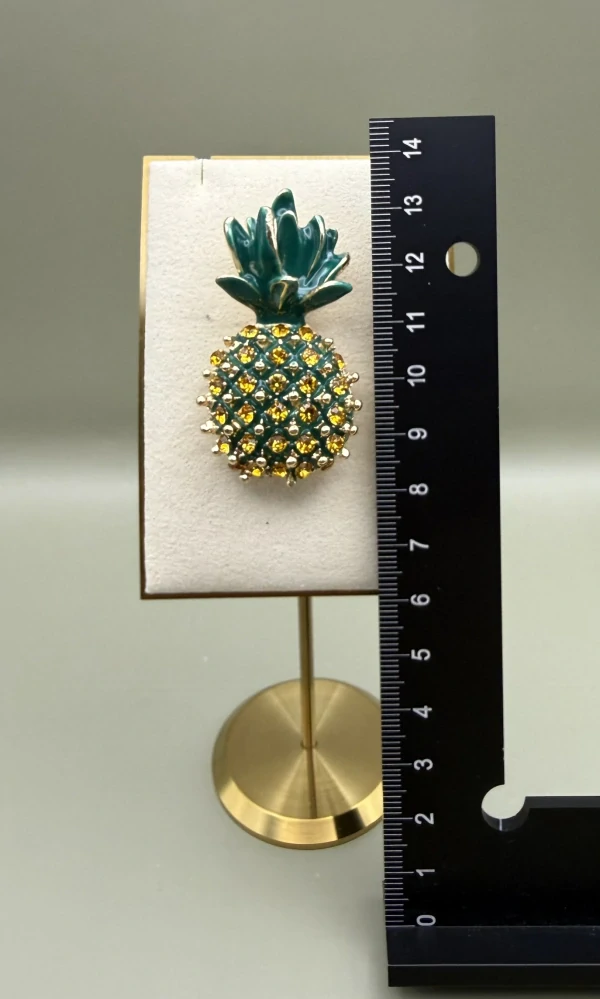 Kovová brož "Šťavnatý ananas"