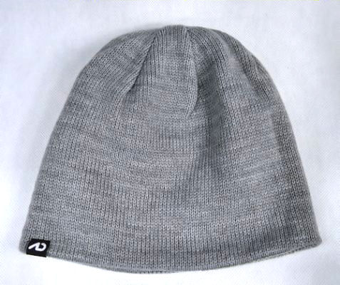 Dámská oboustranná čepice NIKE Striped