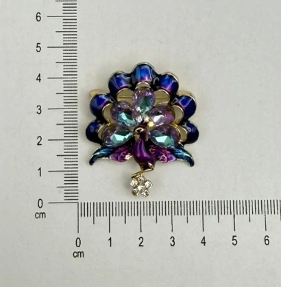 Kovová brož "Pyšný Páv"