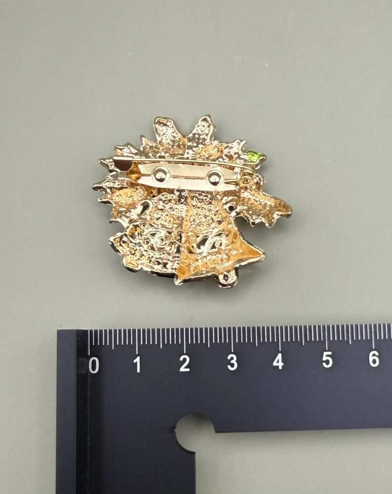 Kovová brož "Vánoční zvonky"