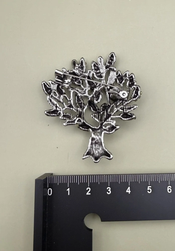 Kovová brož "Strom života"